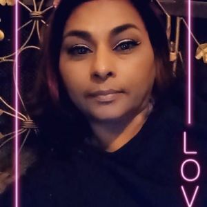 Meet your Posher, Sylvia